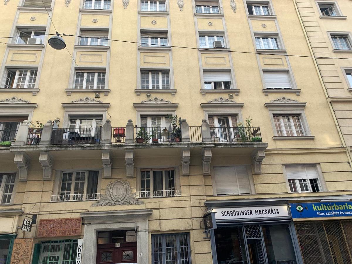 Cool Cat Budapest Apartment Exterior photo